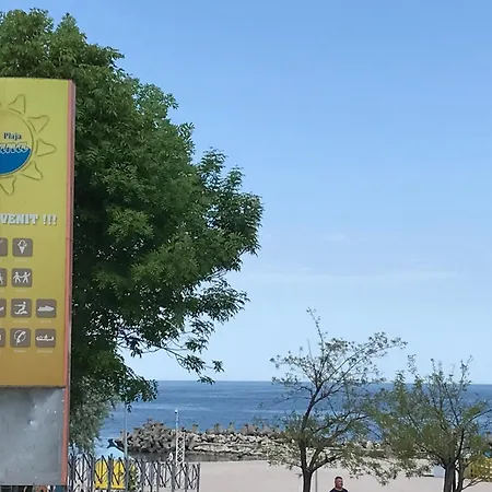 Langa Plaja Diana Appartement