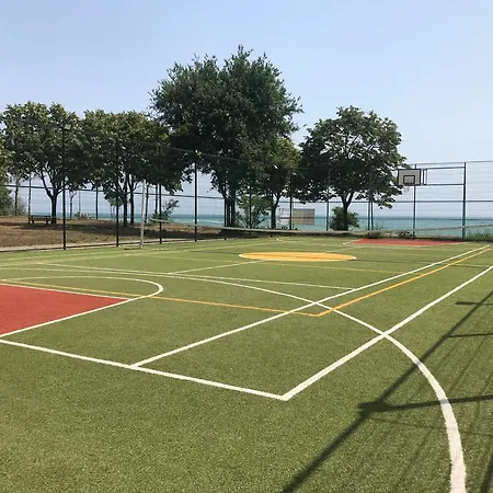 Langa Plaja Diana Appartement *