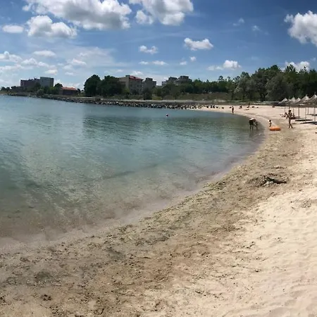 Langa Plaja Diana Apartment Mangalia