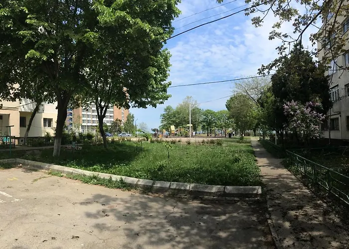 Langa Plaja Diana Apartamento